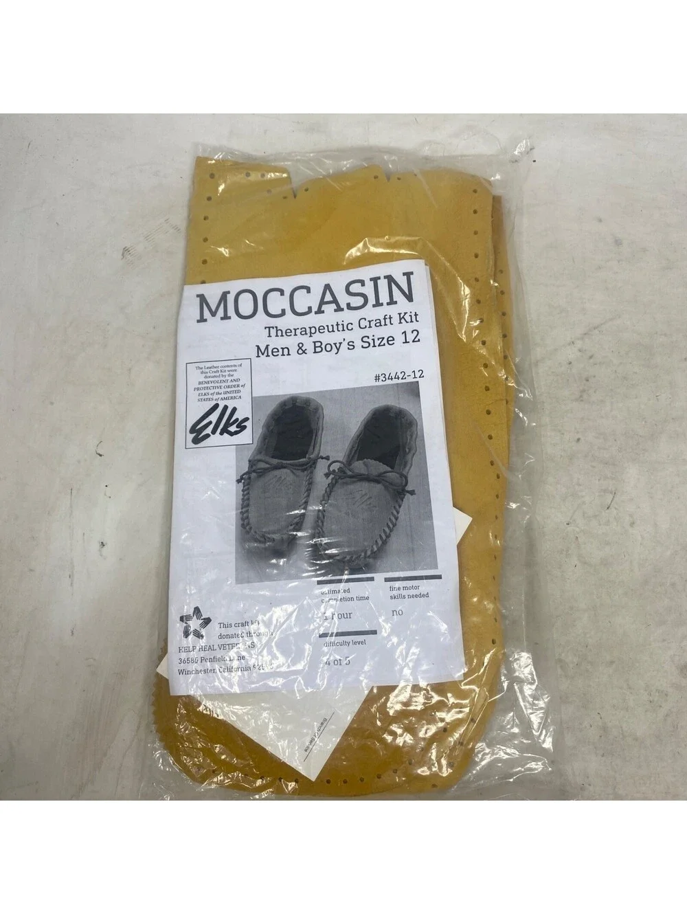 Moccasin Men's Boy's Therapeutic Craft Kit Size 12 Leather elks